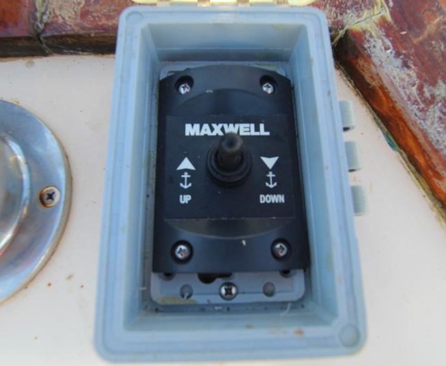 010_1990-Island-Packet-32