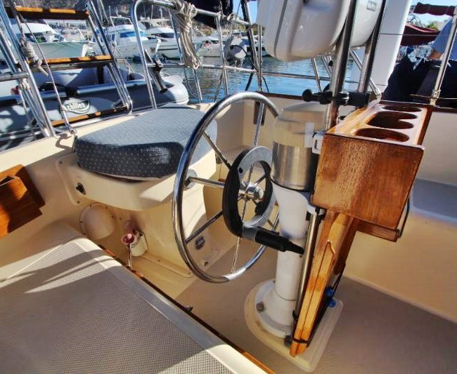 023_1990-Island-Packet-32