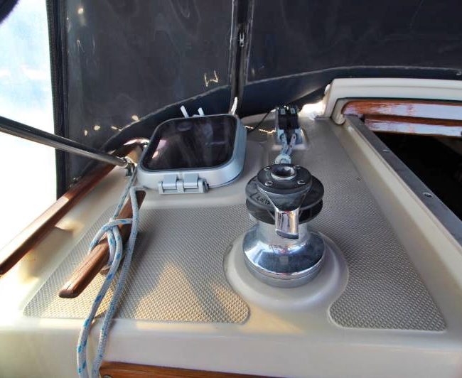 025_1990-Island-Packet-32