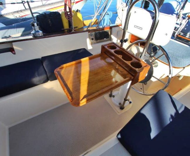 030_1990-Island-Packet-32