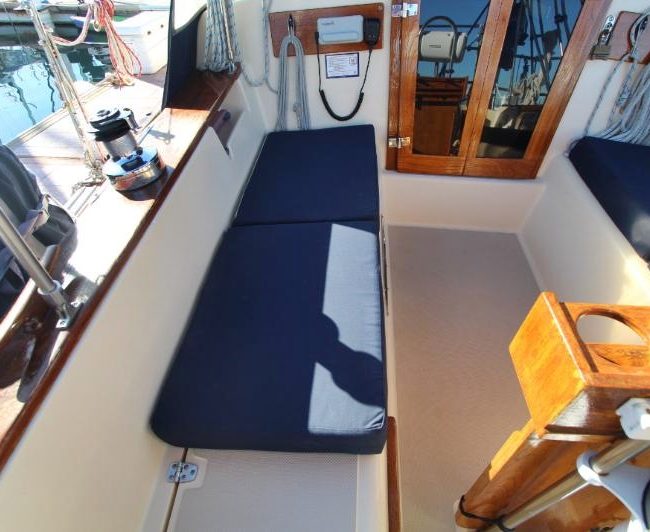 031_1990-Island-Packet-32