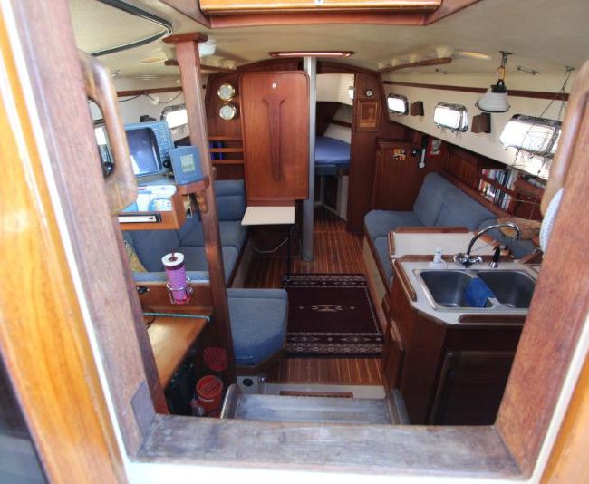 037_1990-Island-Packet-32