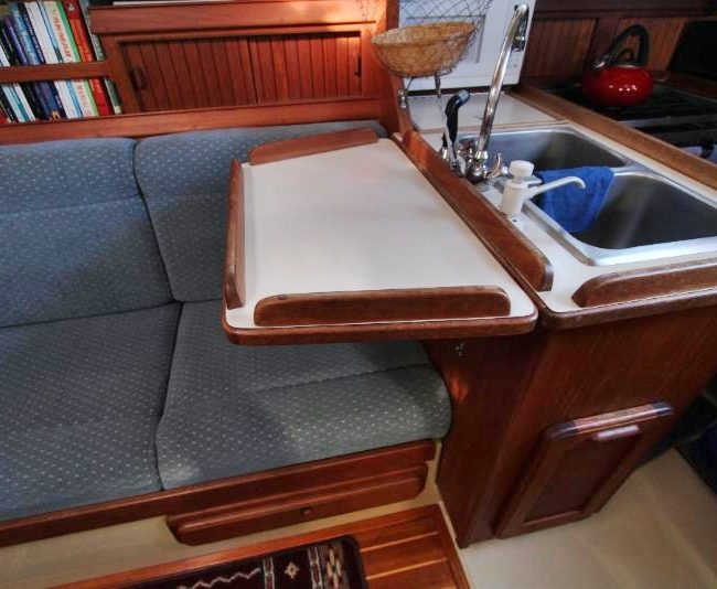 049_1990-Island-Packet-32