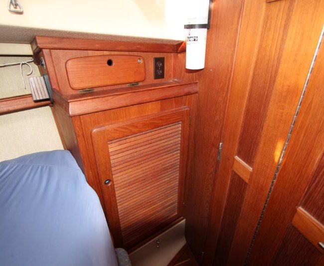 056_1990-Island-Packet-32