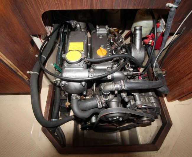 059_1990-Island-Packet-32