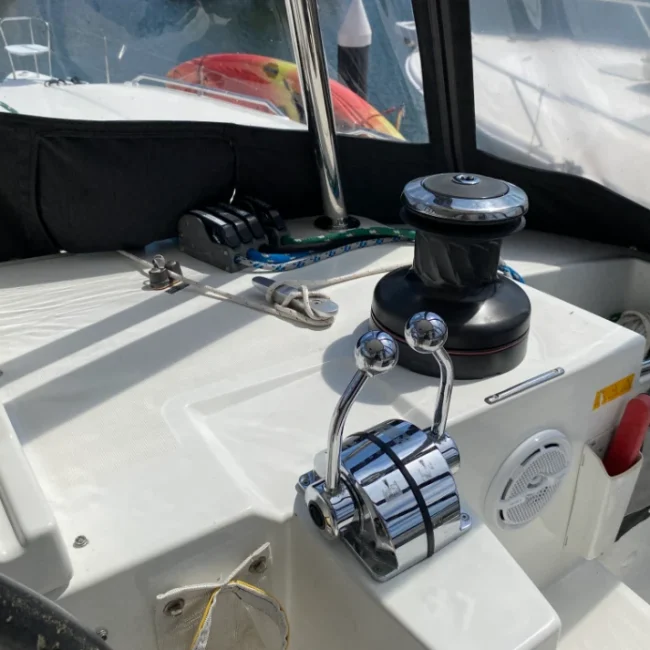 089_best-2016-lagoon-450f-flybridge-for-sale-in-mexico