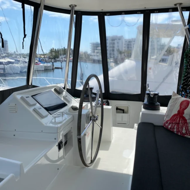 098_best-2016-lagoon-450f-flybridge-for-sale-in-mexico