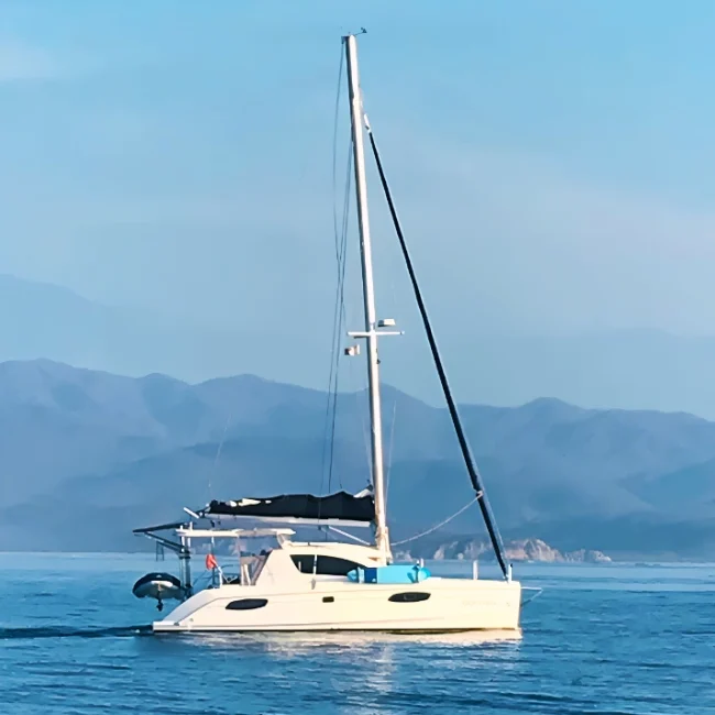 000_2011-leopard-38-catamaran_blueyonderyachts