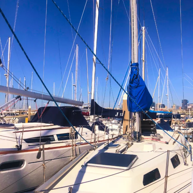 007_1982-pearson-37-sloop_blueyonderyachts