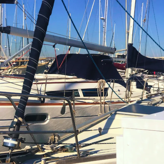 009_1982-pearson-37-sloop_blueyonderyachts