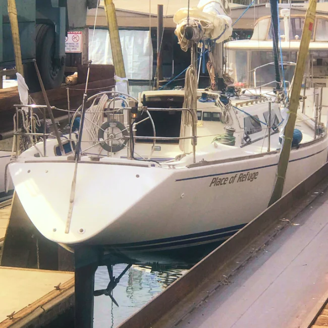 010_1982-pearson-37-sloop_blueyonderyachts