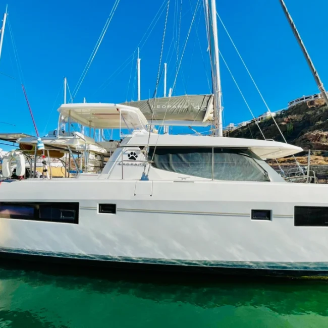 011_2018-leopard-45-aquanimity_blueyonderyachts