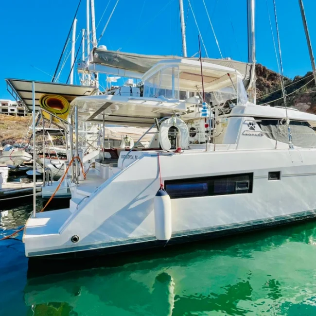 013_2018-leopard-45-aquanimity_blueyonderyachts