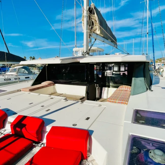 022_2018-leopard-45-aquanimity_blueyonderyachts