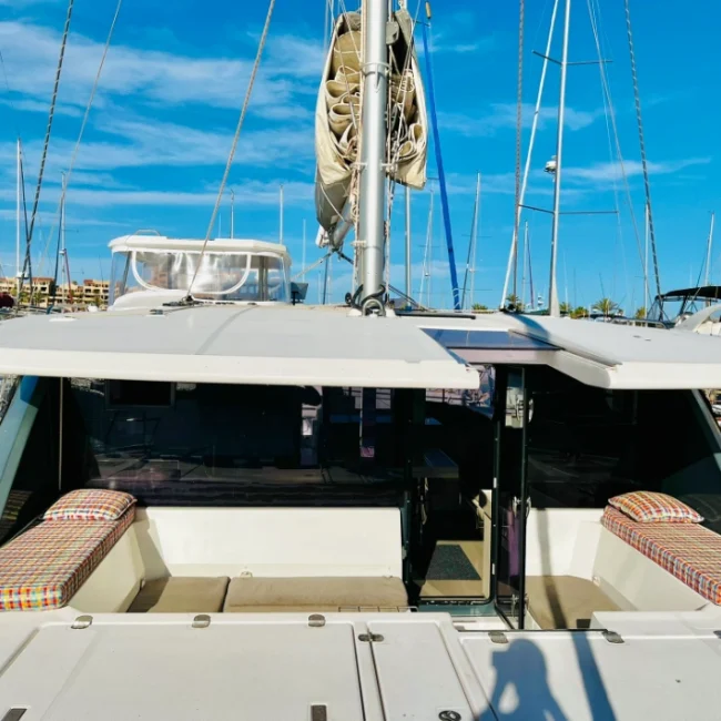025_2018-leopard-45-aquanimity_blueyonderyachts