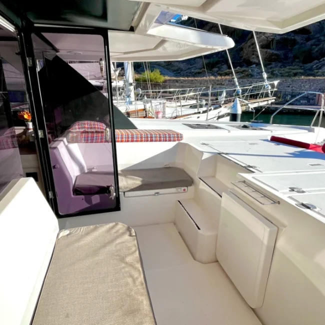 030_2018-leopard-45-aquanimity_blueyonderyachts