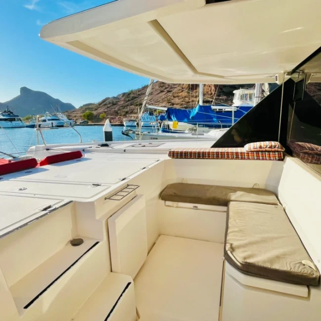 034_2018-leopard-45-aquanimity_blueyonderyachts