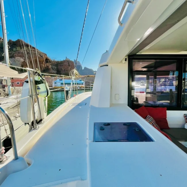 063_2018-leopard-45-aquanimity_blueyonderyachts
