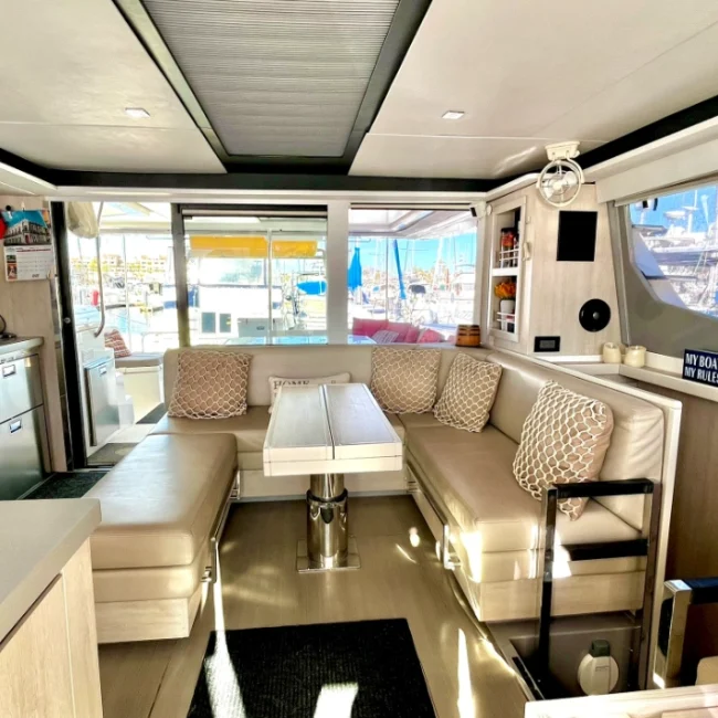 072_2018-leopard-45-aquanimity_blueyonderyachts