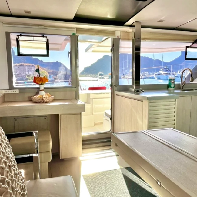 085_2018-leopard-45-aquanimity_blueyonderyachts