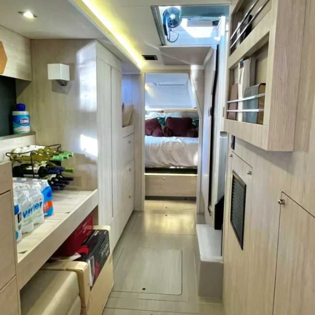 122_2018-leopard-45-aquanimity_blueyonderyachts