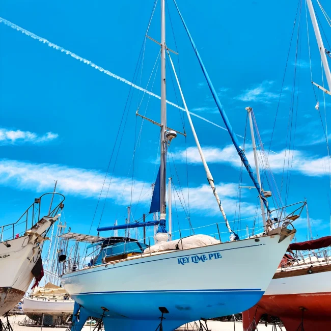 001_1979-kelly-peterson-44_blueyonderyachts