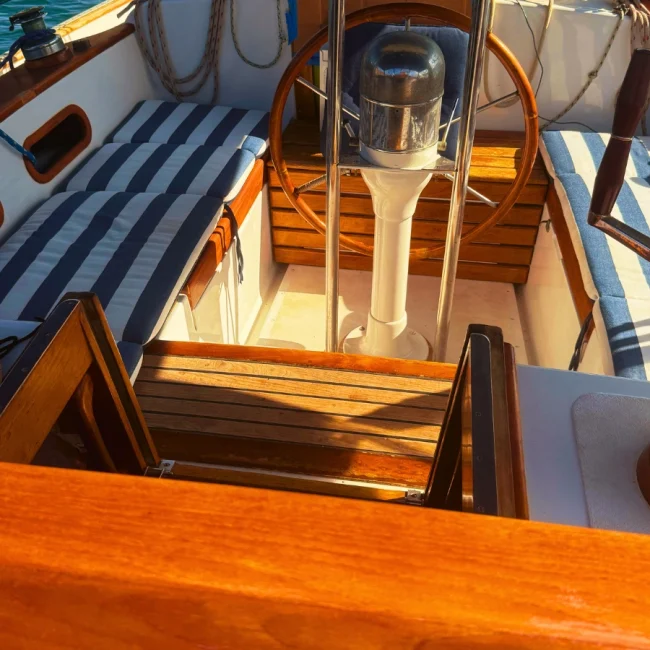 025_1979-kelly-peterson-44_blueyonderyachts
